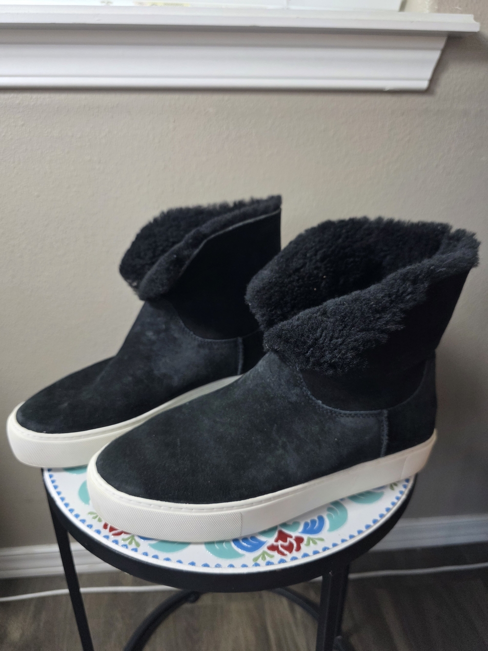 UGG Black Suede Shearling Platform Slip-On Sneakers Sz 9.5